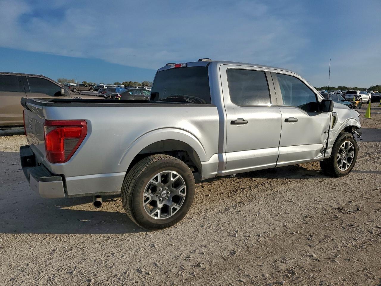 Ford F-150 Stx Image 10