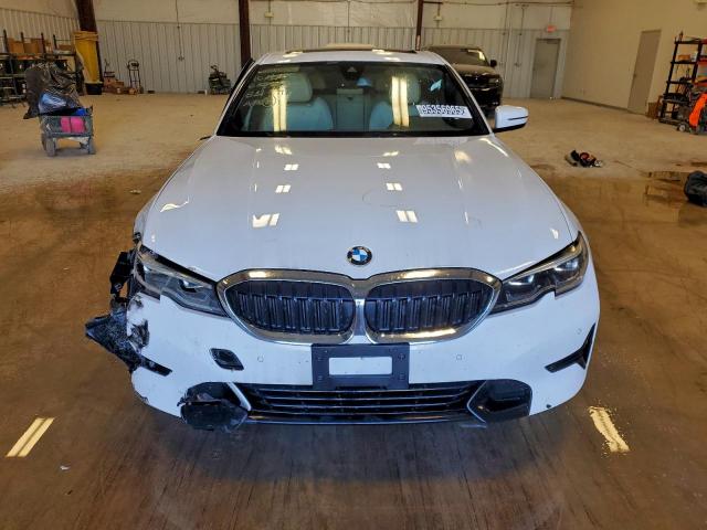 BMW 3 Series Image 7