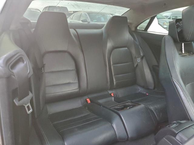 Mercedes-Benz E-Class 550 Image 8