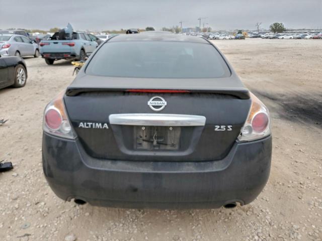 Nissan Altima Base Image 7