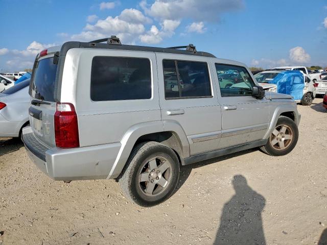 Jeep Commander Sport Image 4