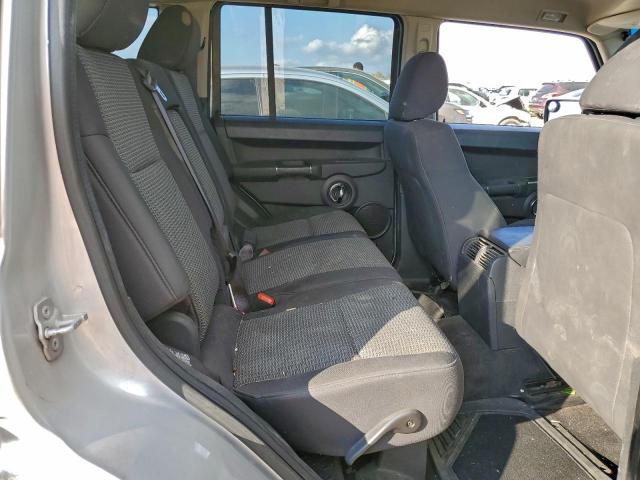 Jeep Commander Sport Image 8