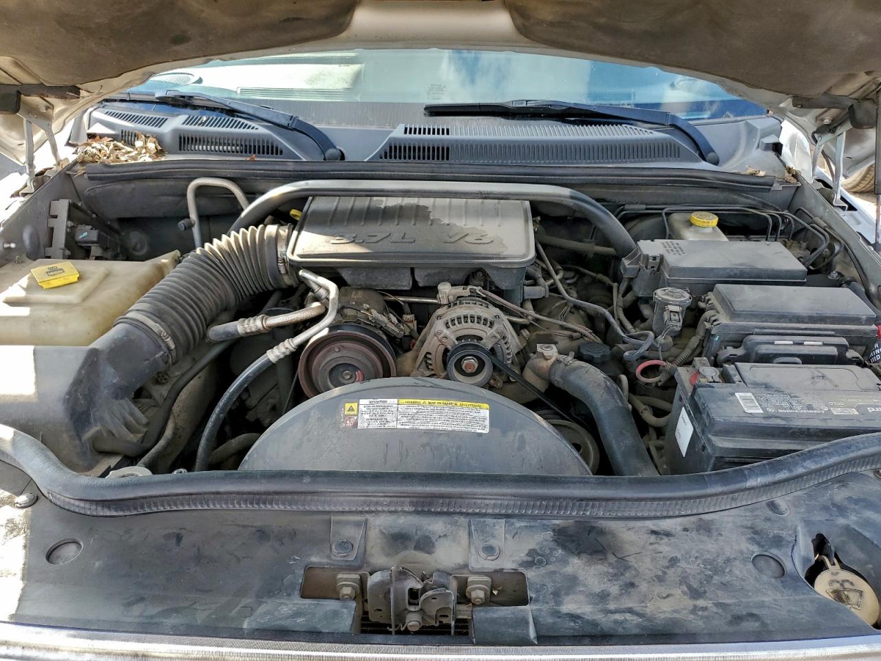 Jeep Commander Sport Image 9