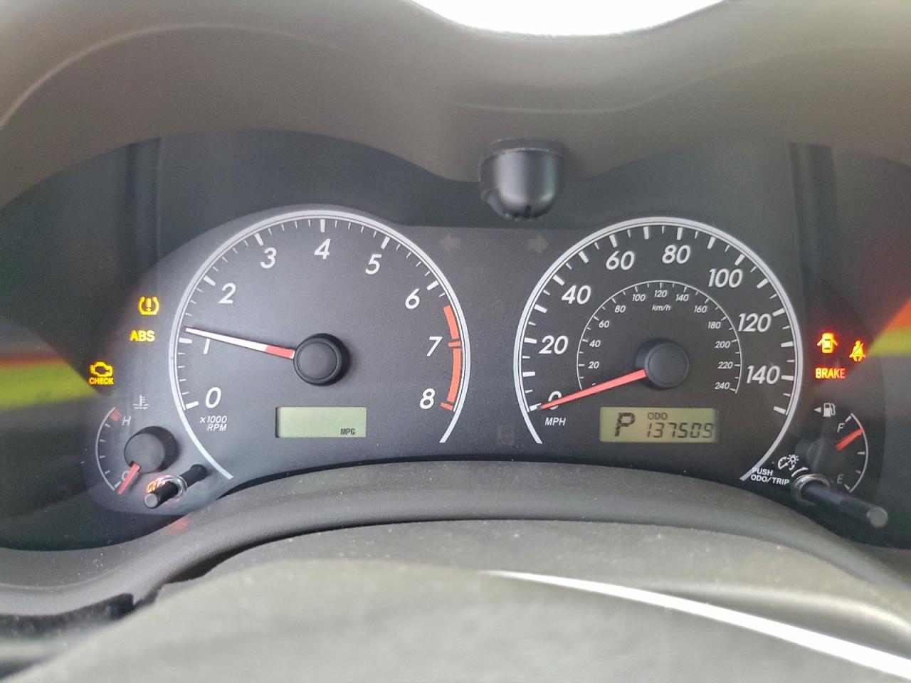 Toyota Corolla Base Image 9