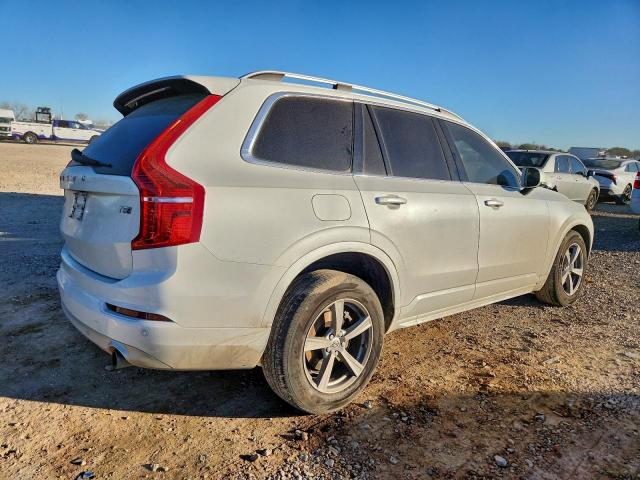 Volvo XC90 T5 Image 12