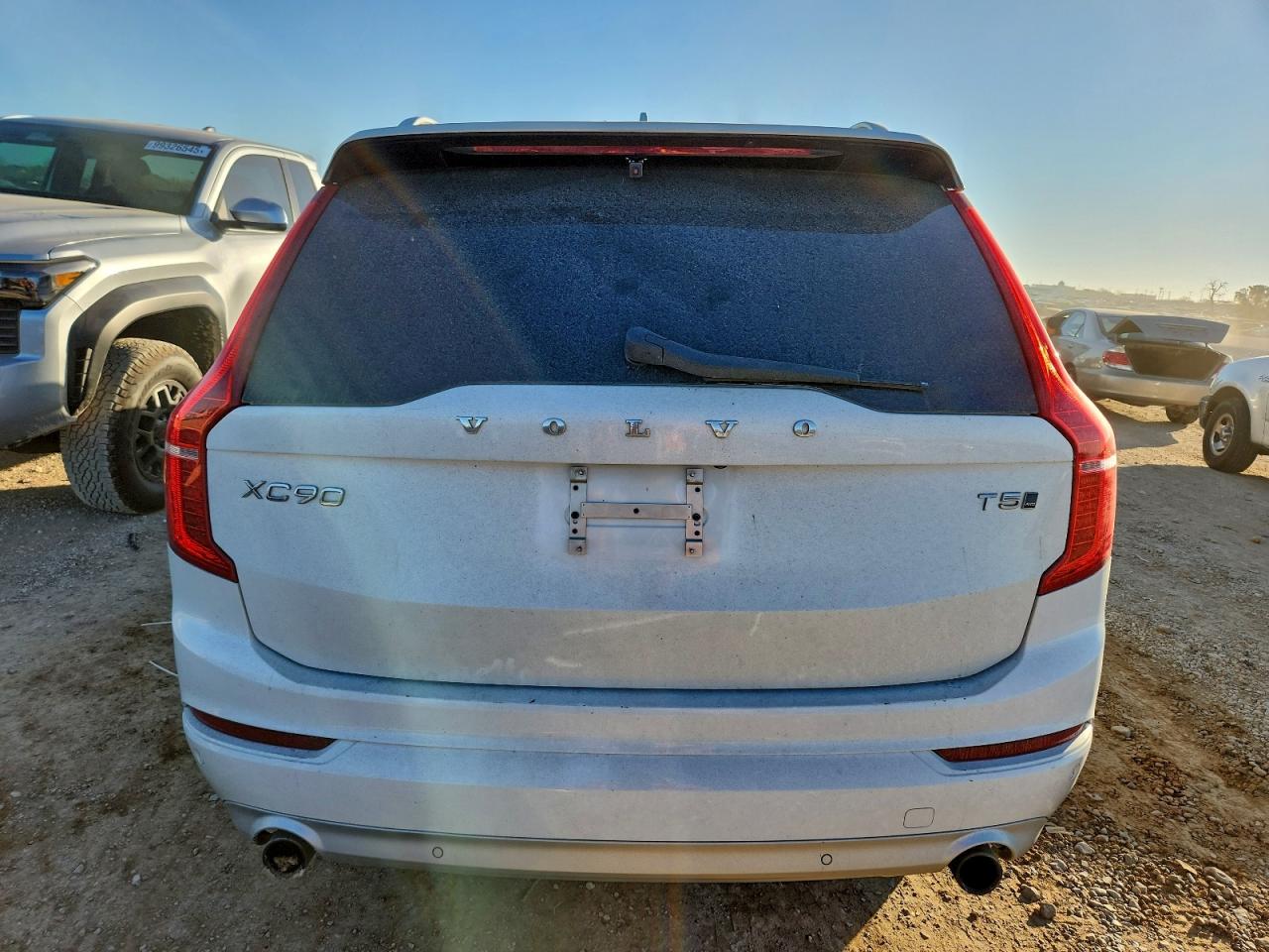 Volvo XC90 T5 Image 5