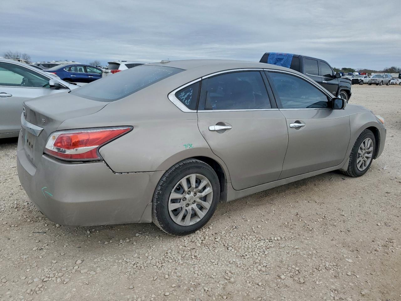 Nissan Altima 2.5 Image 4