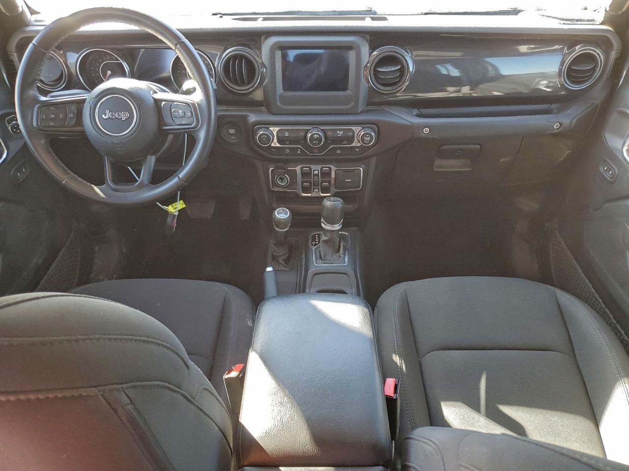 Jeep Gladiator Sport Image 10