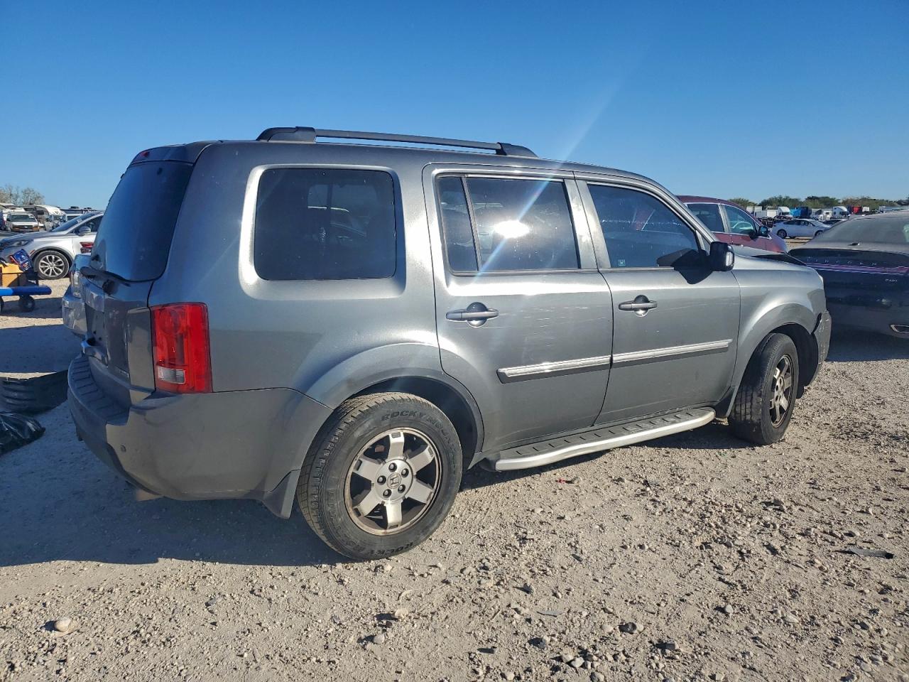 Honda Pilot Touring Image 9