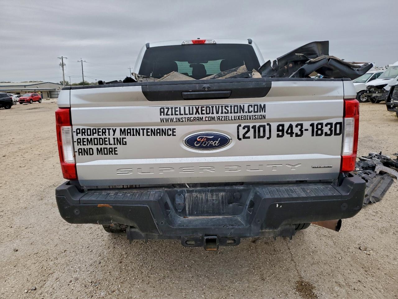 Ford F-250 Super Duty Image 4