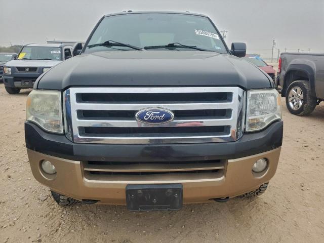 Ford Expedition Xlt Image 2