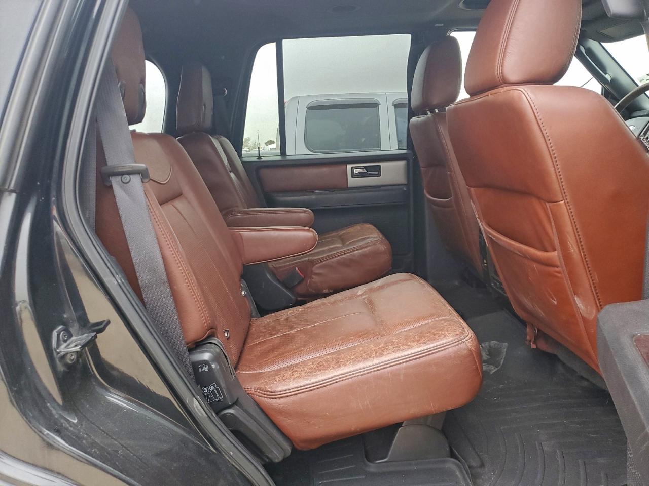 Ford Expedition Xlt Image 6