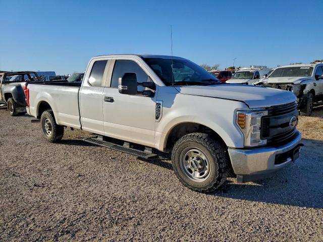 Ford F-250 Super Duty Image 5