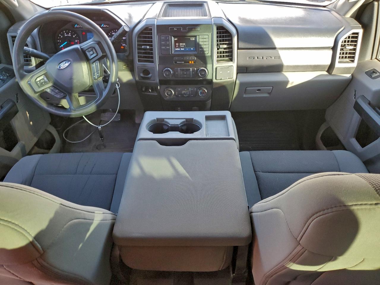 Ford F-250 Super Duty Image 11