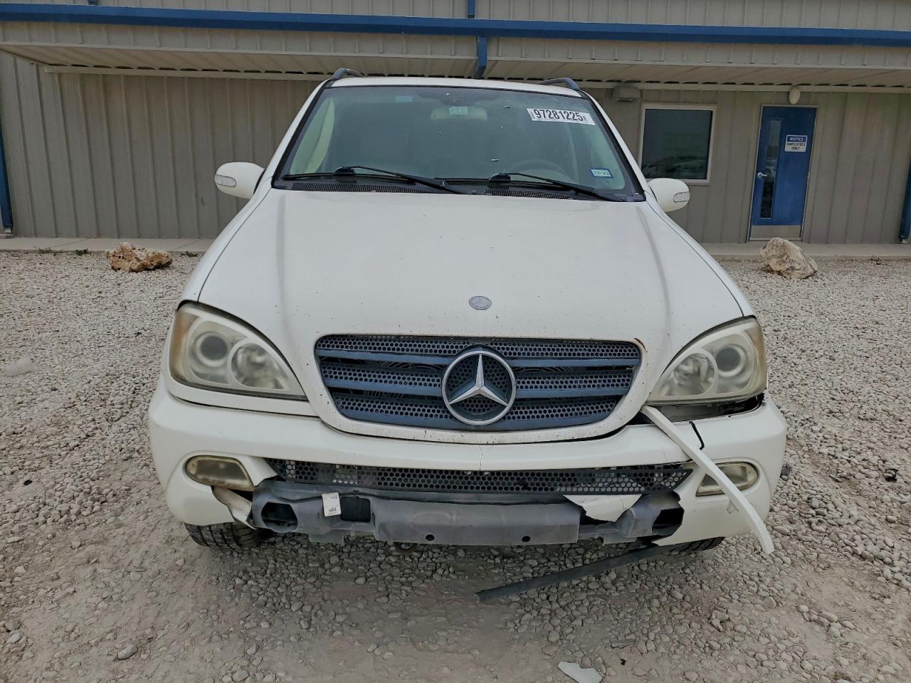 Mercedes-Benz M-Class 350 Image 8