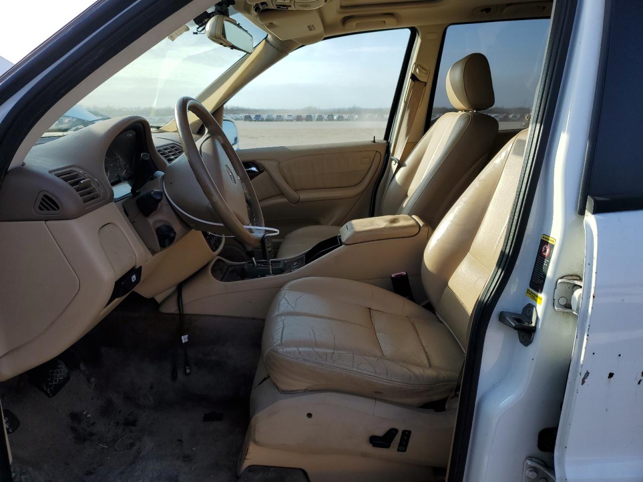 Mercedes-Benz M-Class 350 Image 10