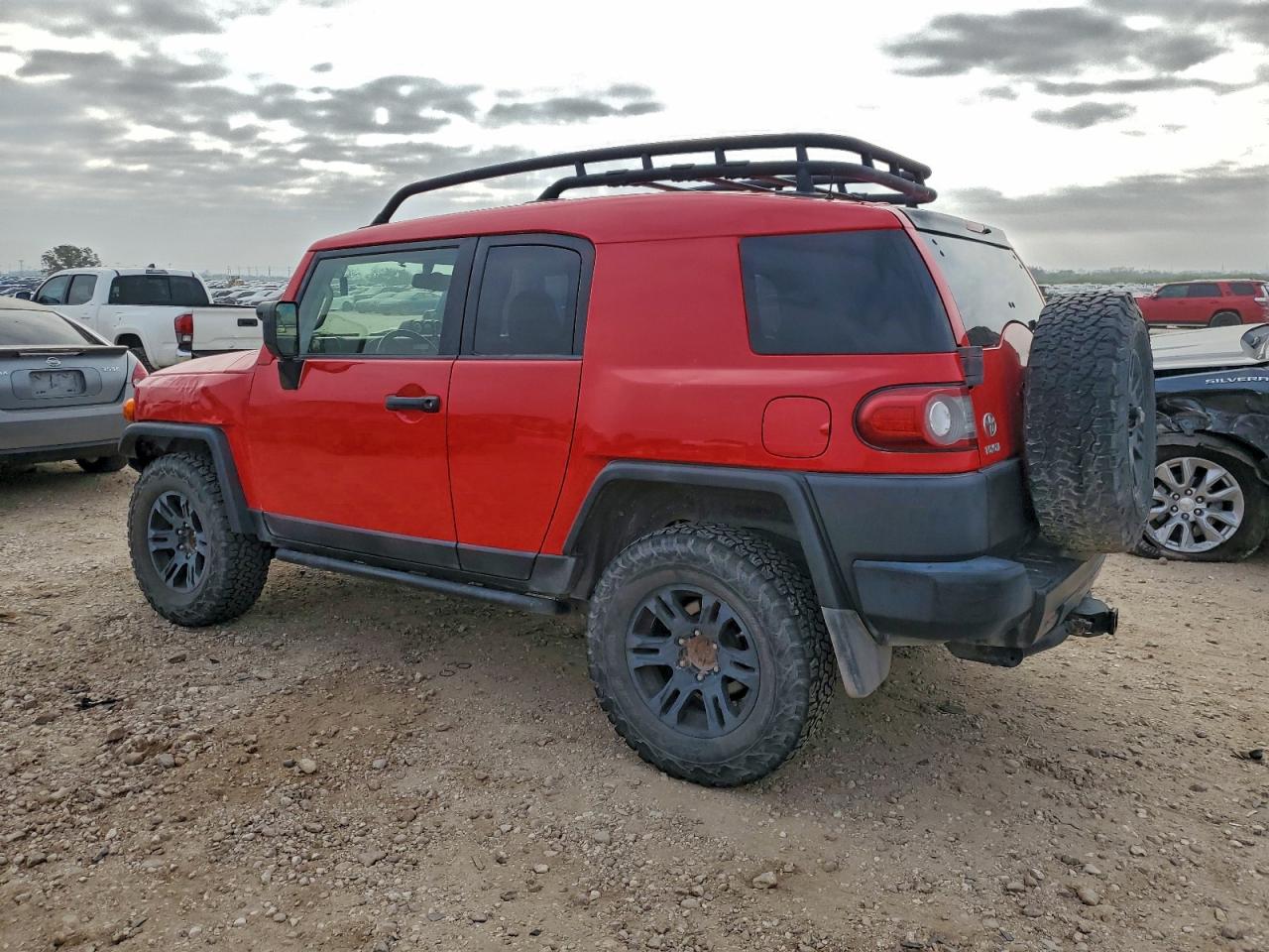 Toyota FJ Cruiser Image 3