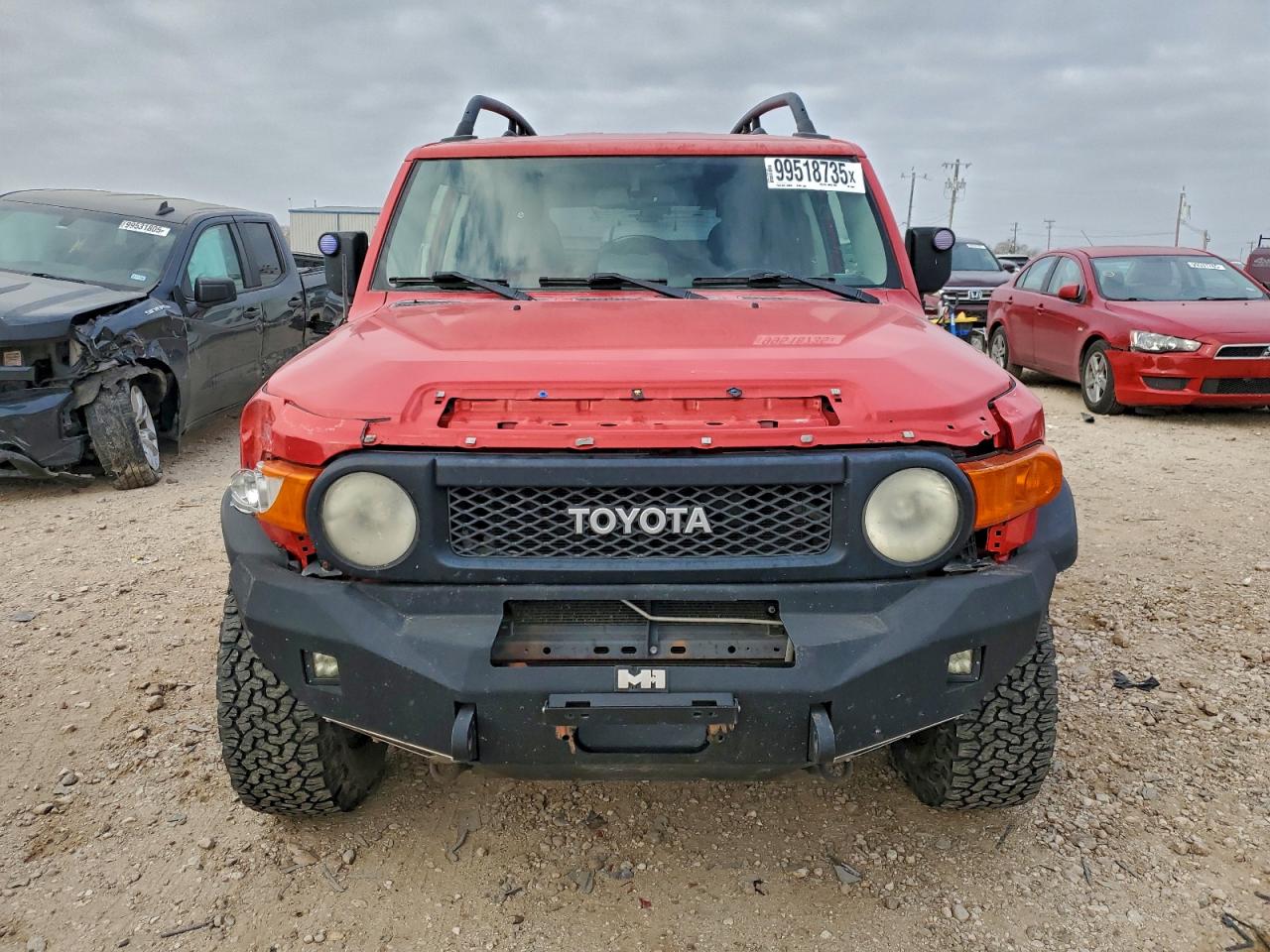 Toyota FJ Cruiser Image 2