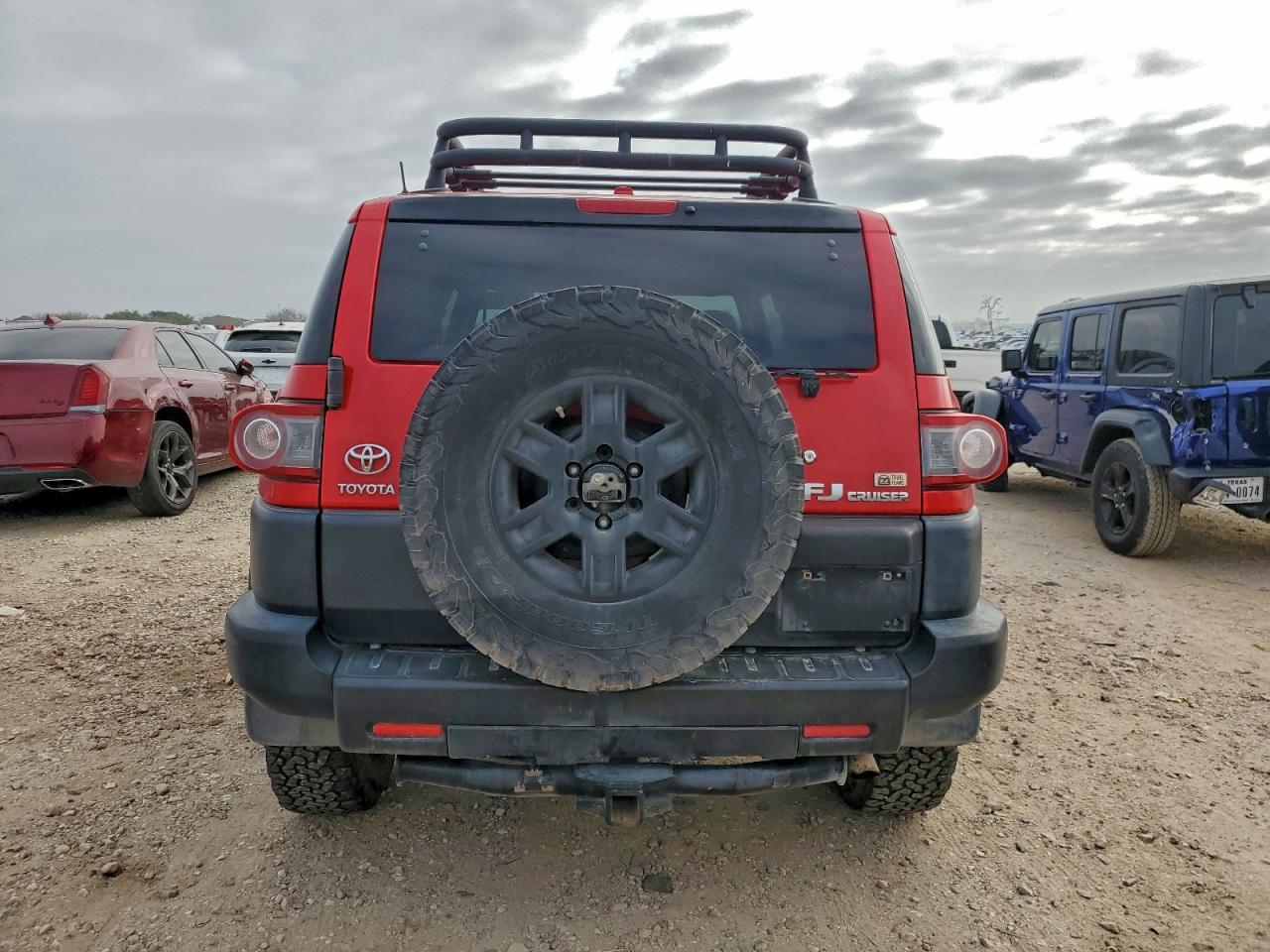 Toyota FJ Cruiser Image 9