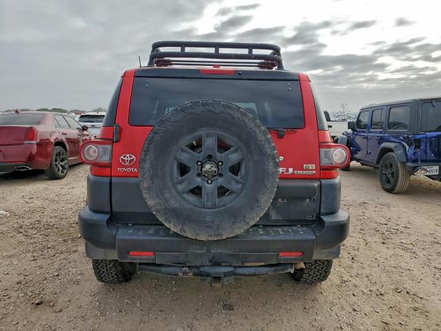 Toyota FJ Cruiser Image 9