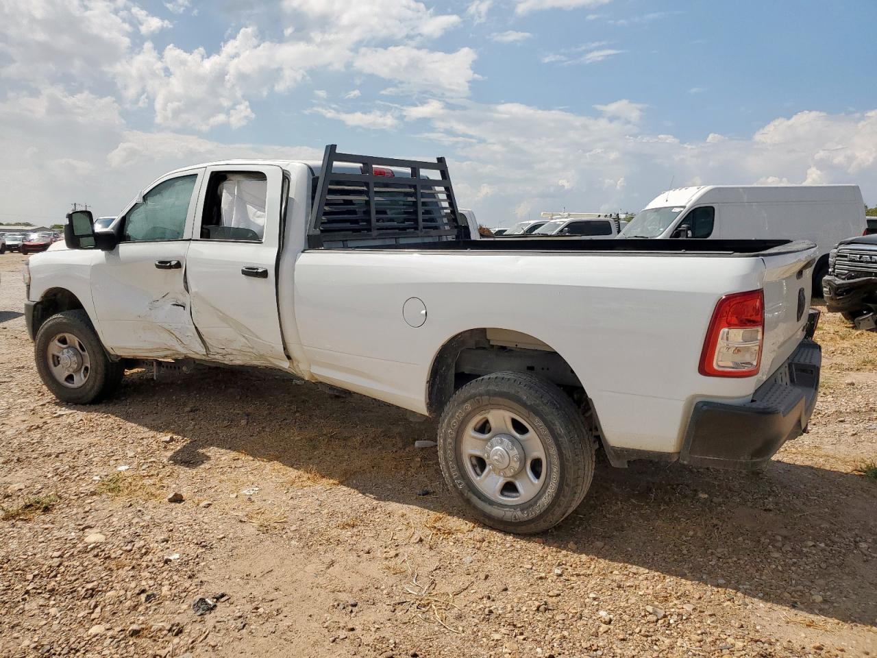 Ram 2500 Tradesman Image 6