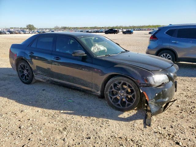 Chrysler 300 Touring Image 13