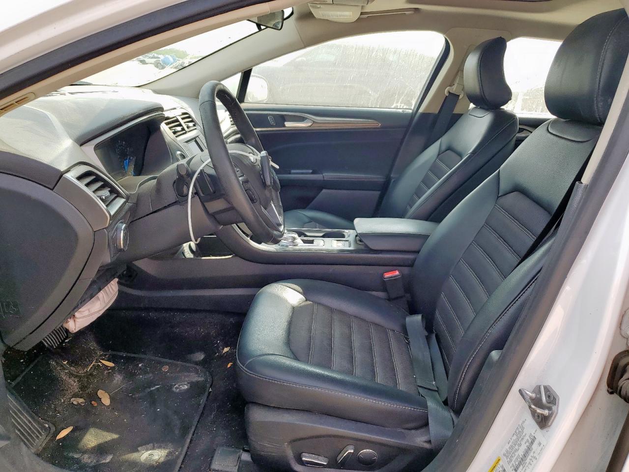 Ford Fusion Se Image 4