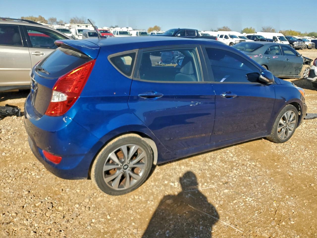 Hyundai ACCENT Gls Image 7