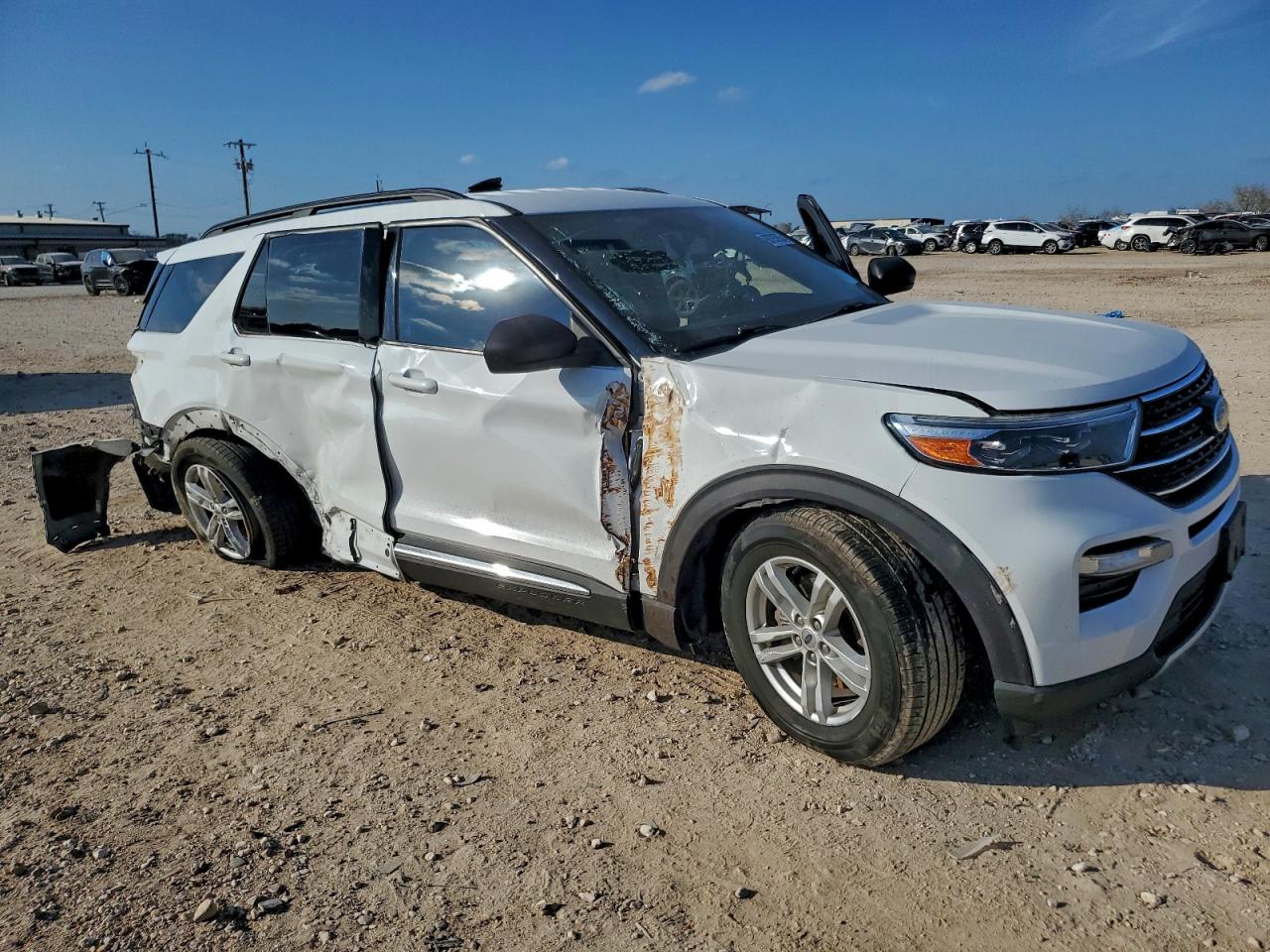 Ford Explorer Xlt Image 6