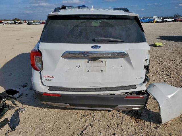 Ford Explorer Xlt Image 3