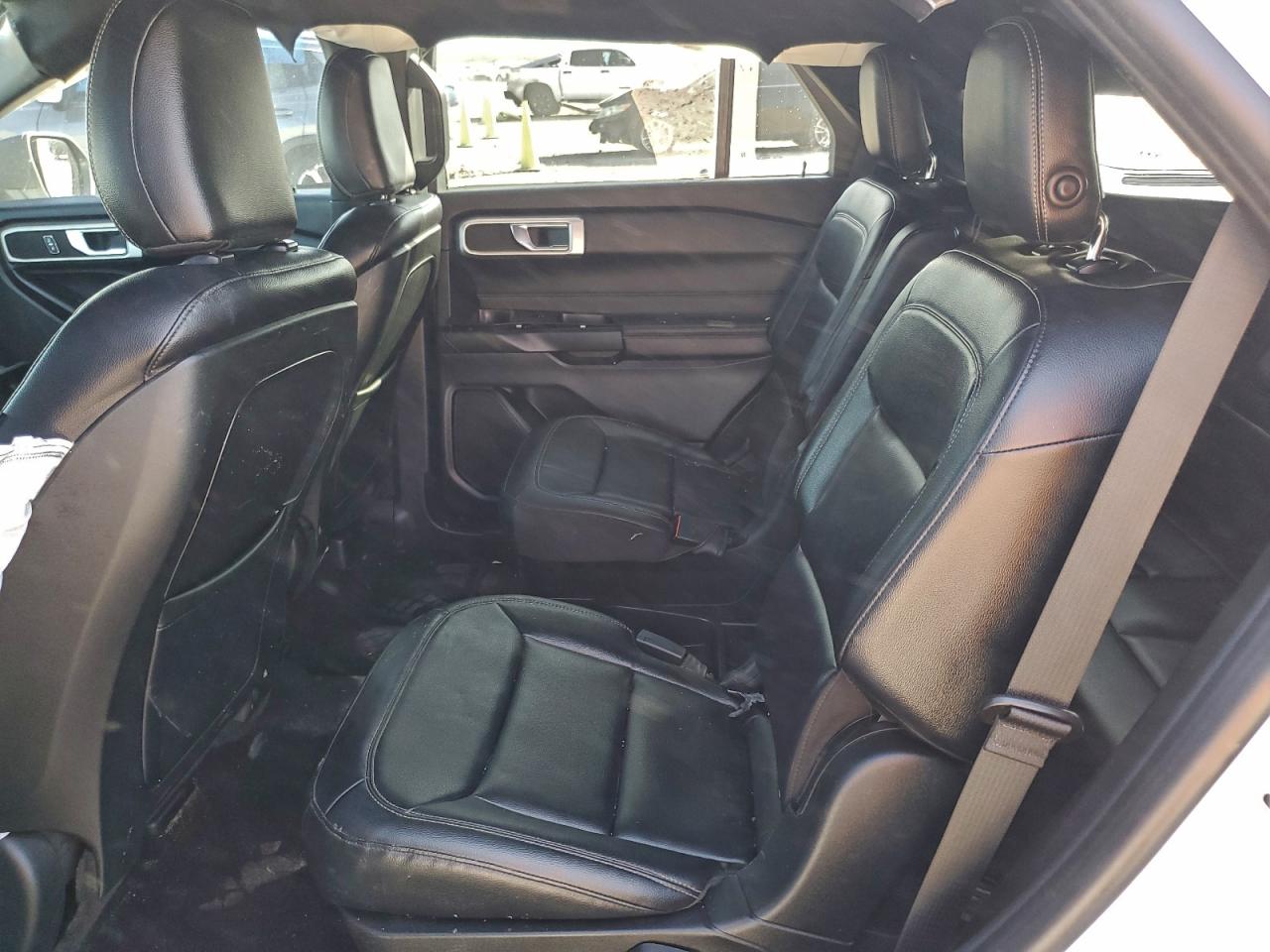 Ford Explorer Xlt Image 7