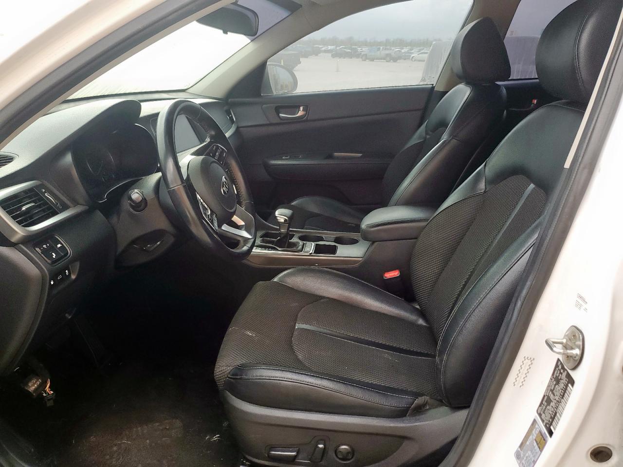 Kia Optima Lx Image 8