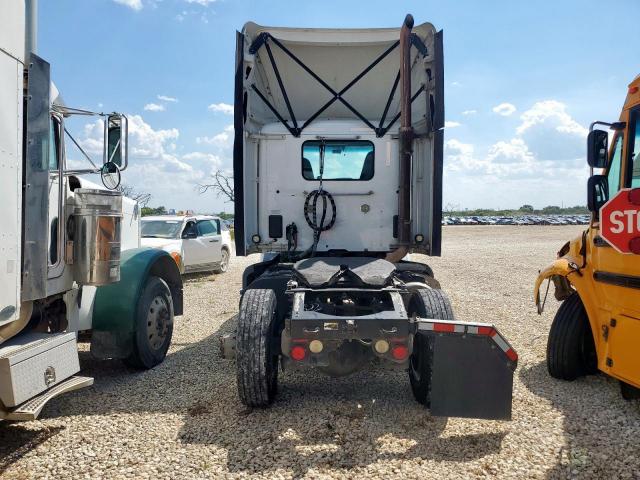 Peterbilt Tractor 579 Image 6