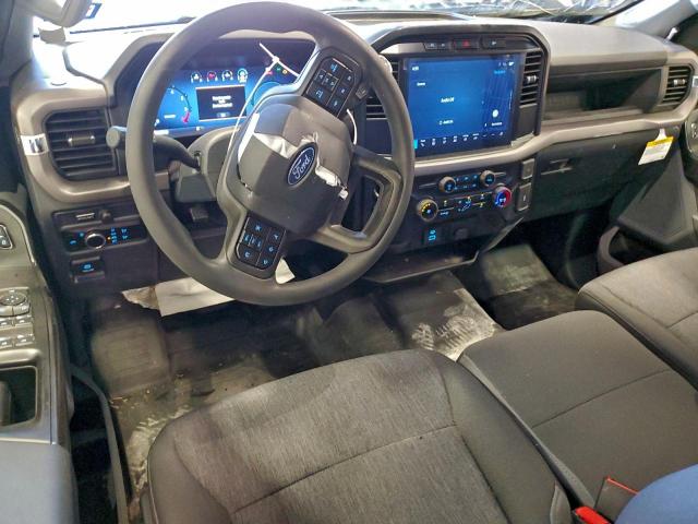 Ford F-150 Xl Image 4