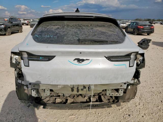 Ford Mustang Premium Image 12