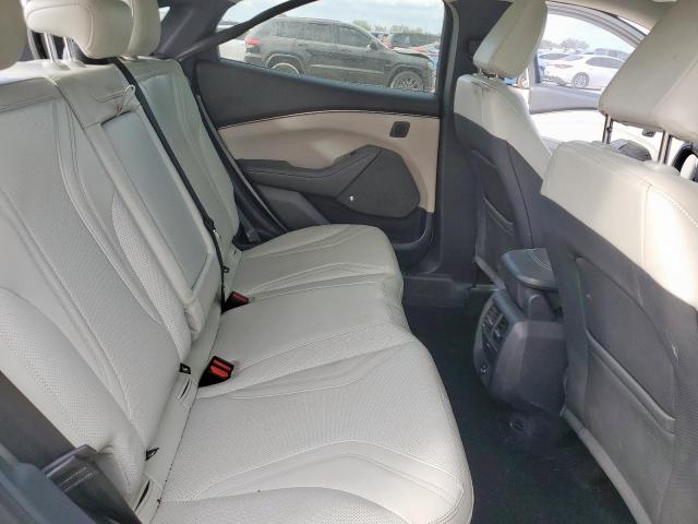 Ford Mustang Premium Image 11