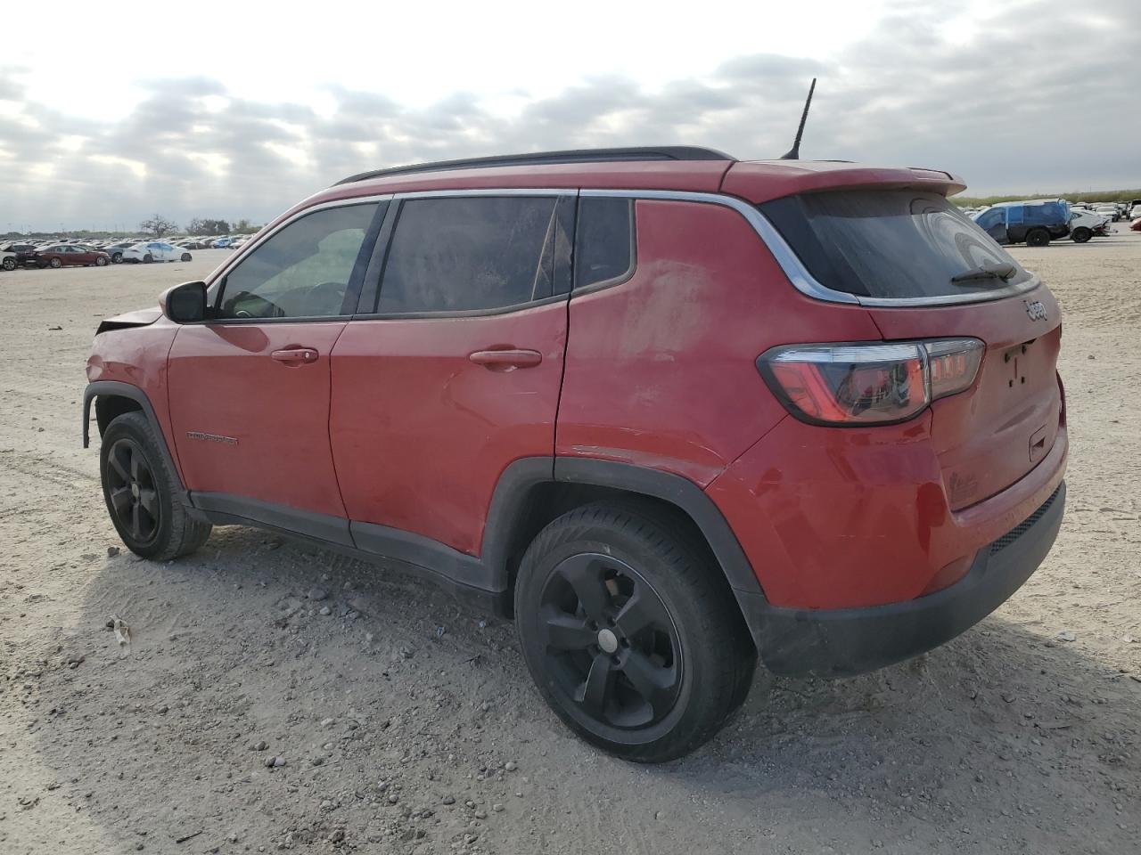 Jeep Compass Latitude Image 4