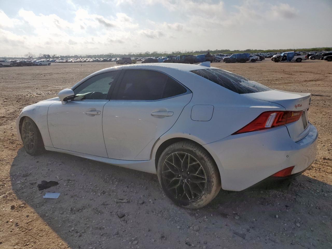 Lexus Is 250 Image 2