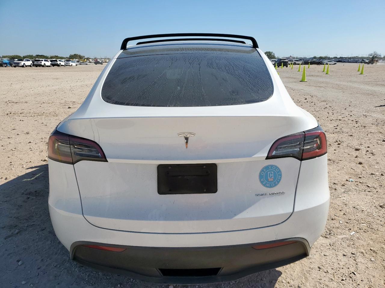 Tesla Model Y Image 7