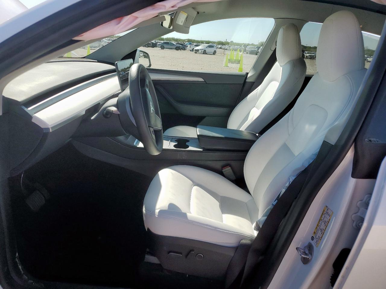 Tesla Model Y Image 5