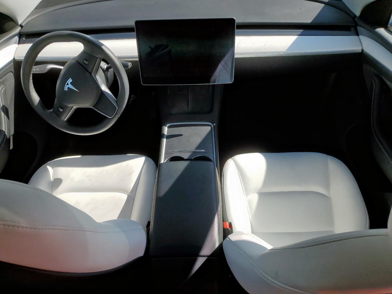 Tesla Model Y Image 8