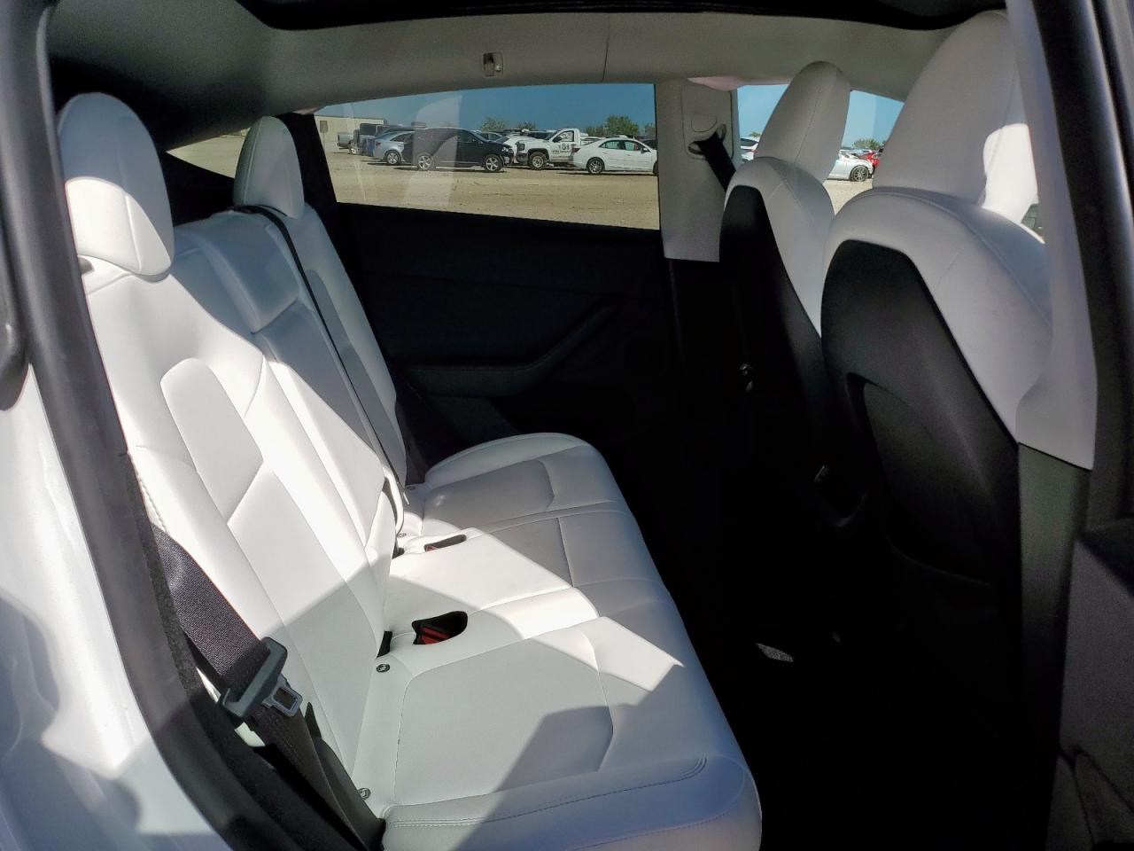 Tesla Model Y Image 10