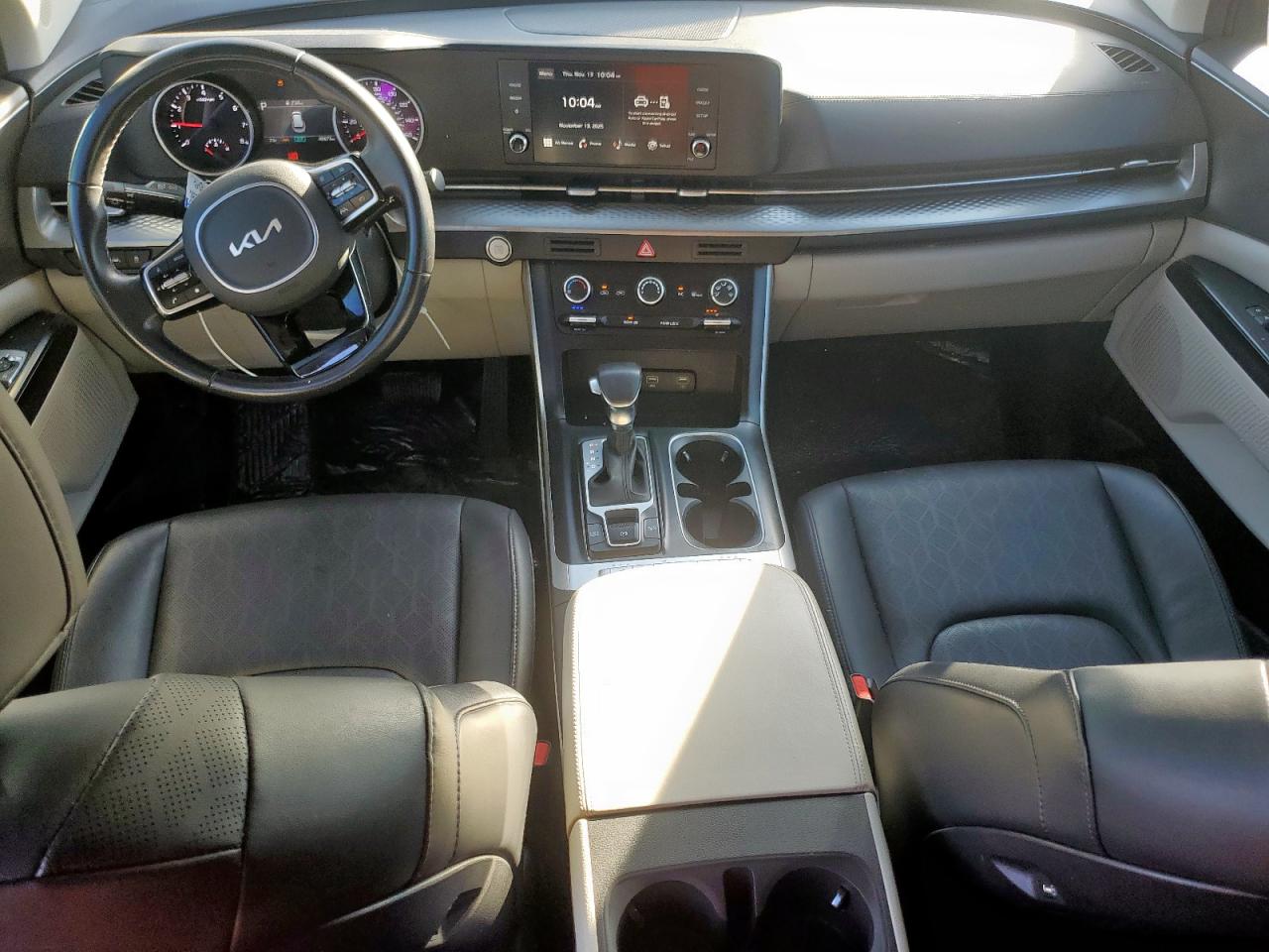 Kia Carnival Lx Image 7