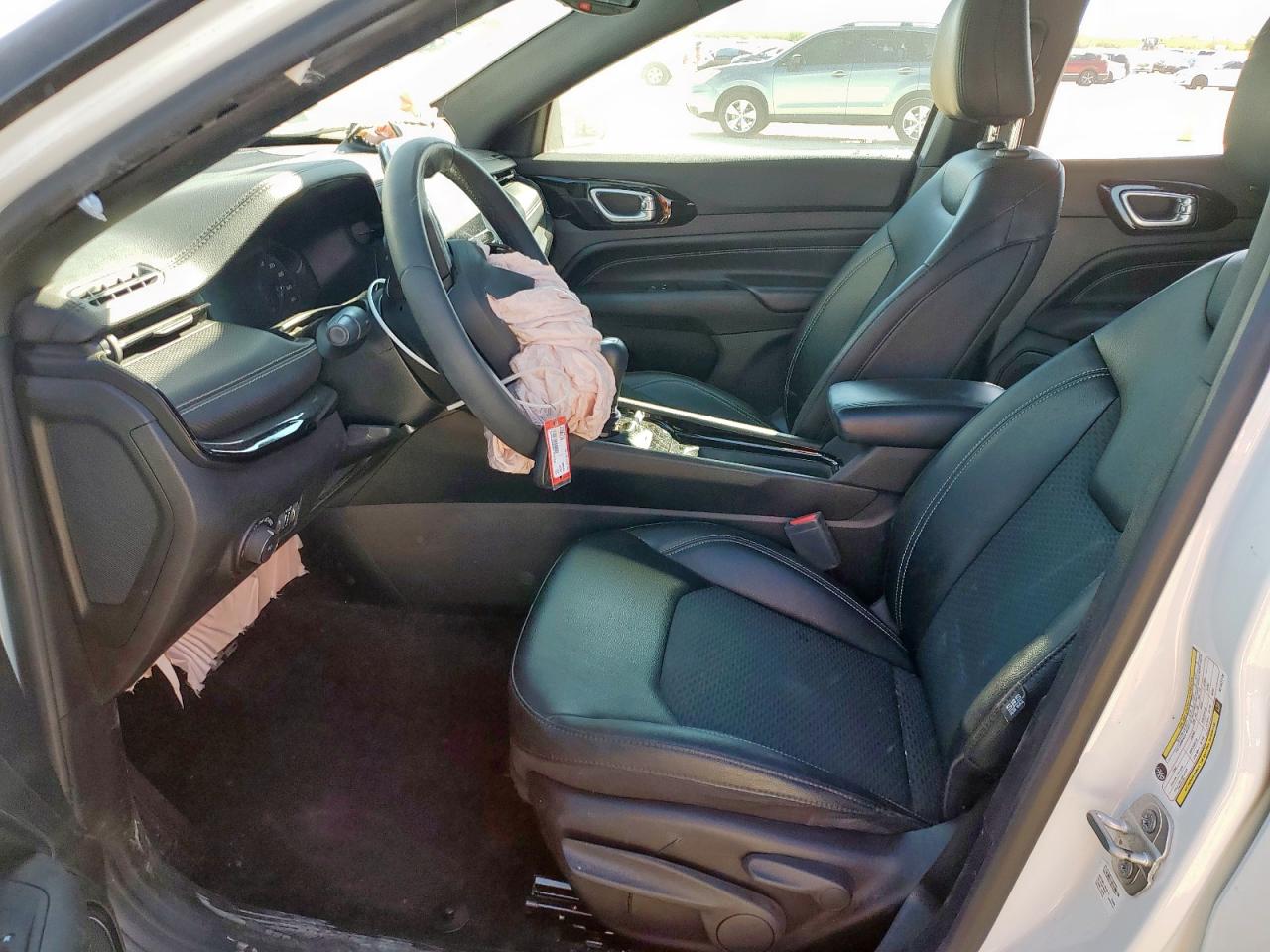 Jeep Compass Latitude Image 3