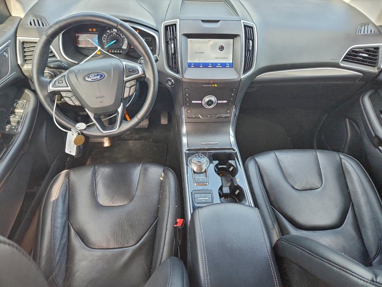 Ford Edge Titanium Image 4