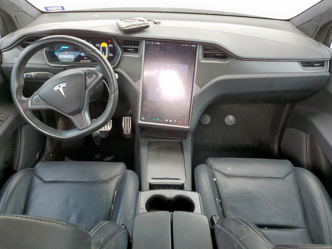 Tesla Model X Image 13