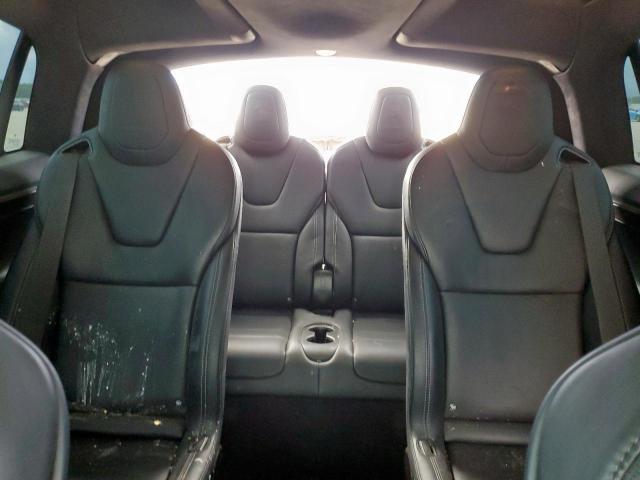 Tesla Model X Image 4