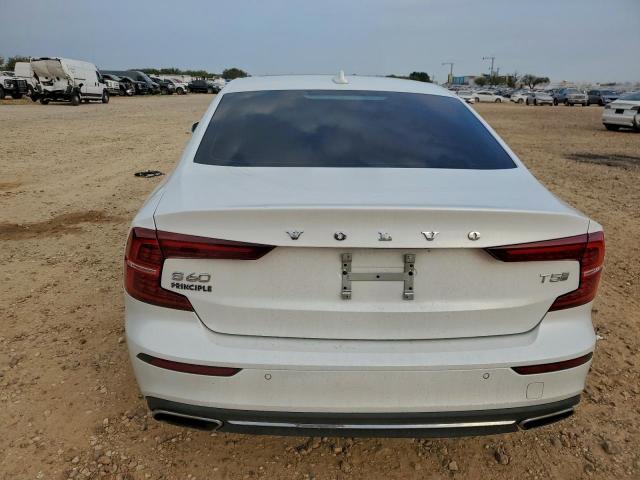 Volvo S60 T5 Inscription Image 2