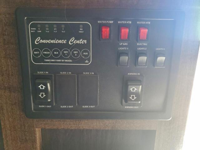 Crossroads Longhorn Image 10