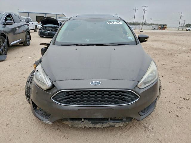 Ford Focus Se Image 12